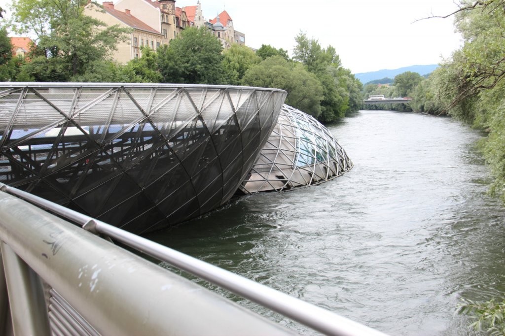 Spaziergang durch die Innenstadt von Graz